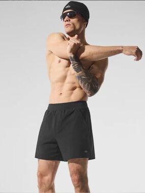 Alo Mens Repetition Activewear Shorts Size Large